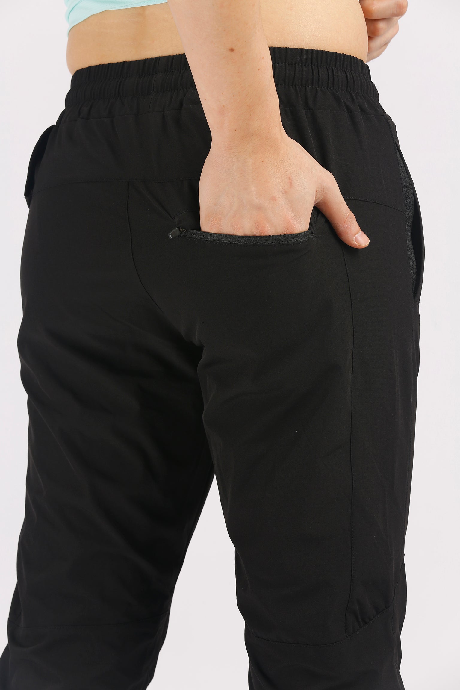 Musculo Slim fit Joggers 2023